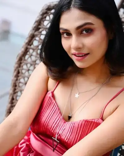 Call Girls Service in Dhrol